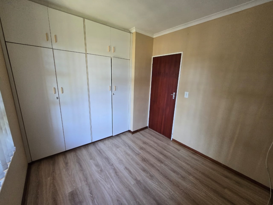 To Let 3 Bedroom Property for Rent in Protea Heights Western Cape